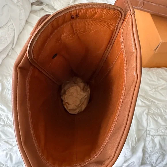 Gorgeous leather Tods lace up boots 61/2 - Picture 6 of 12